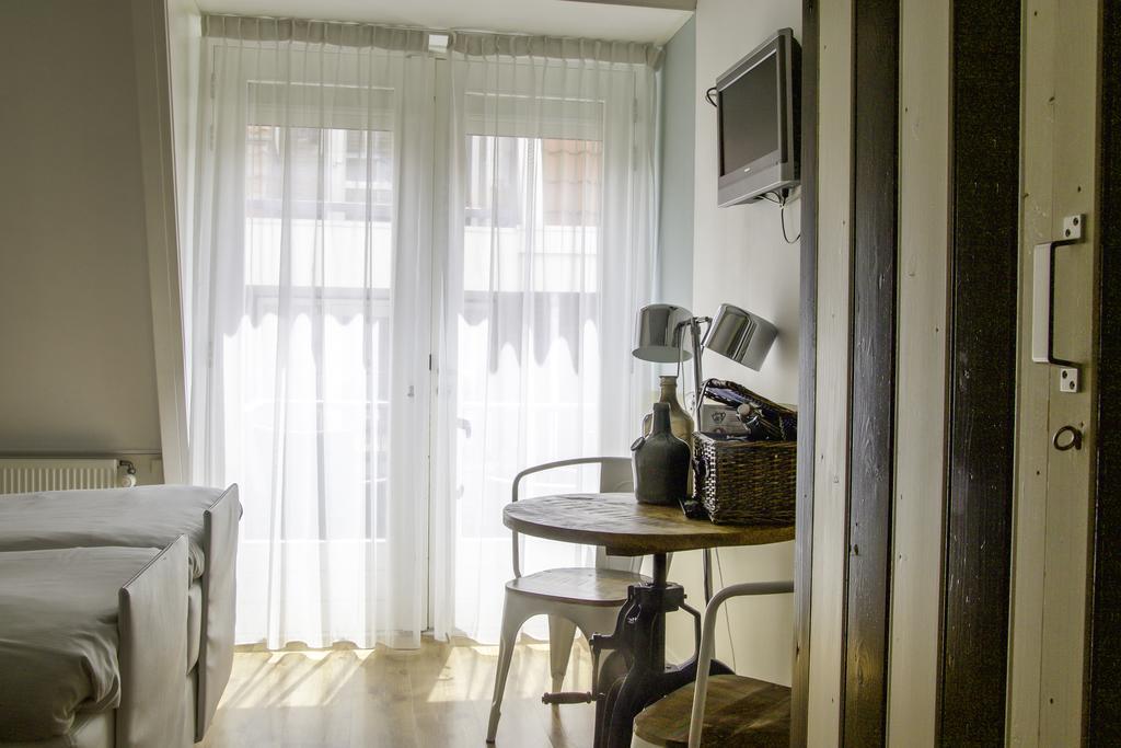 דומבורג Hotel Pannenkoekhuis Vierwegen מראה חיצוני תמונה