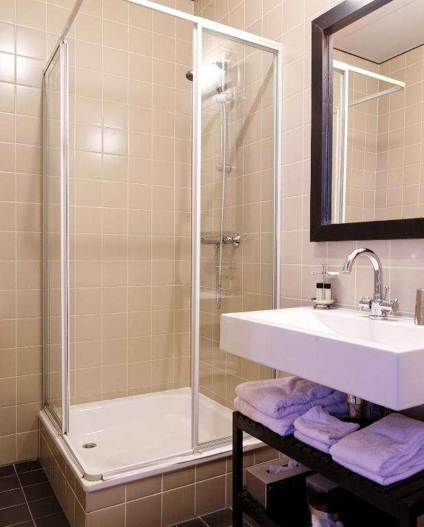 דומבורג Hotel Pannenkoekhuis Vierwegen מראה חיצוני תמונה