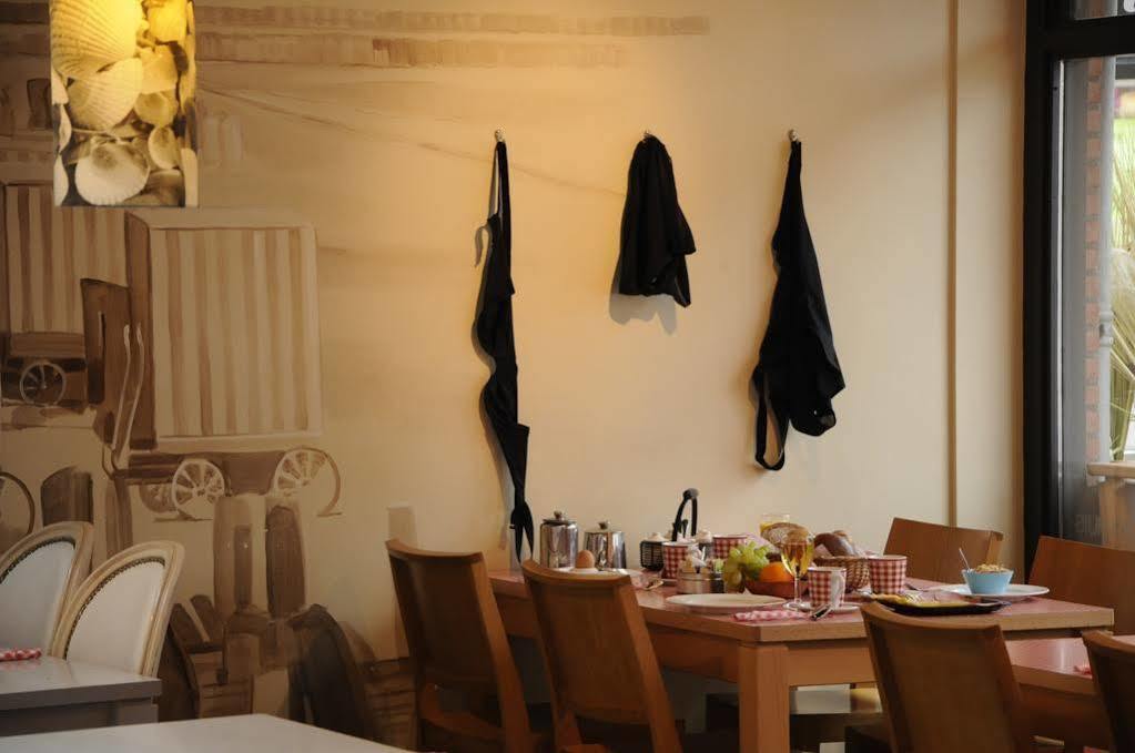 דומבורג Hotel Pannenkoekhuis Vierwegen מראה חיצוני תמונה